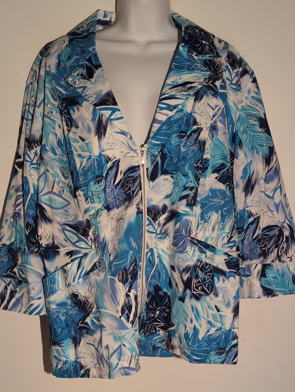 COMPANY COLLECTION Woman's Plus Size 3/4 Sleeve Lightweight Jacket - Size 18